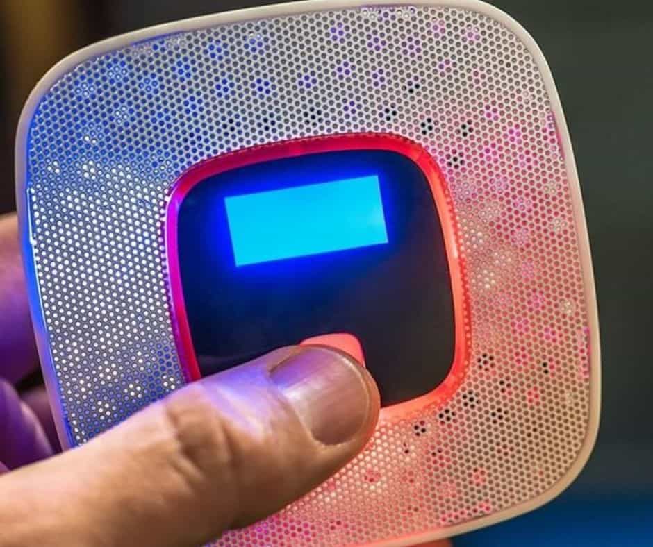 RV's Carbon Monoxide Detector Keeps Beeping? Here's What to Do 2 What To Do When A Carbon Monoxide Detector Starts Beeping