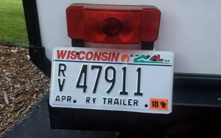 does my travel trailer need a license plate