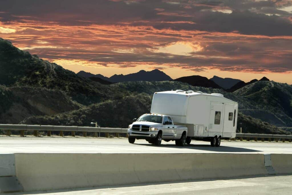 What's The Difference Between RV And Camper 2 Types Of Campers VS. RVs VS Motorhomes