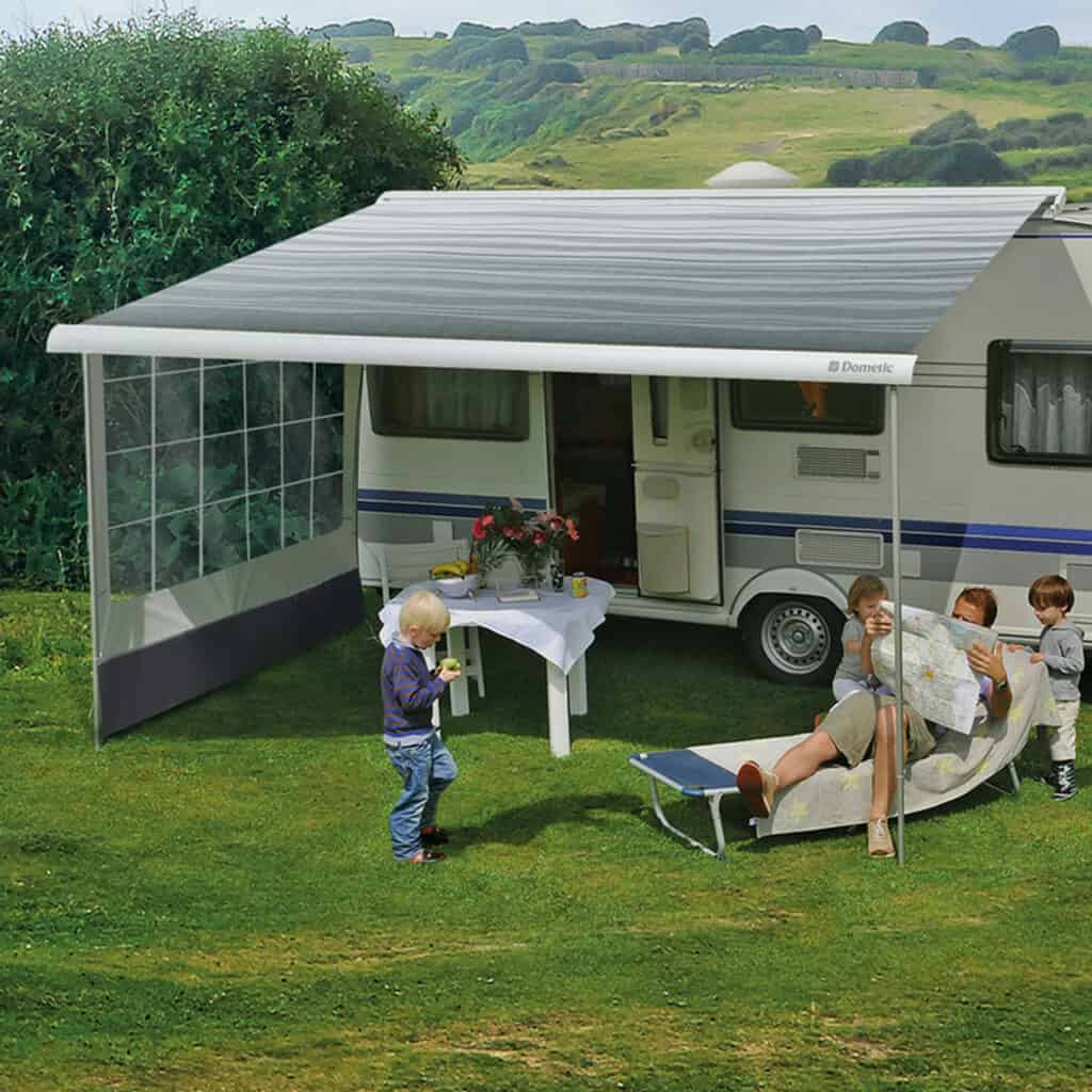 10 Must-Have Camper Van Awnings 5 dom perfectroof 2500 d100 28160.1452859974