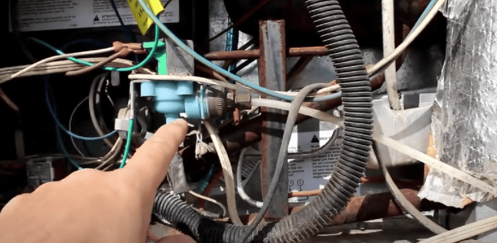 How To Remove An RV Refrigerator? (Step-By-Step Guide) 5 image 8