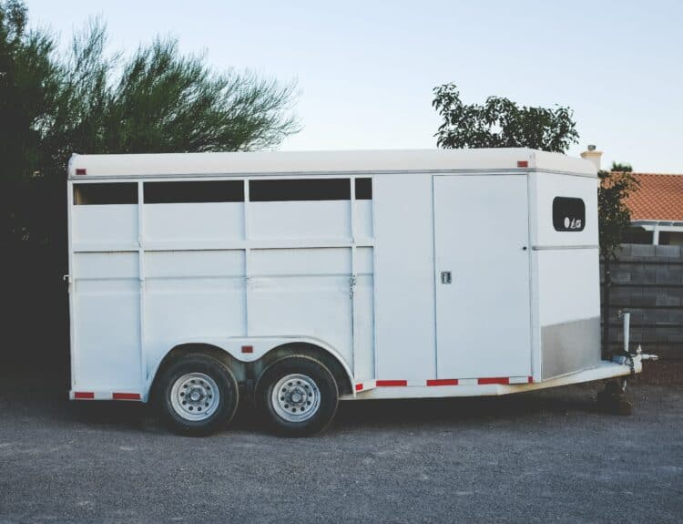 How To Change A Trailer Tire