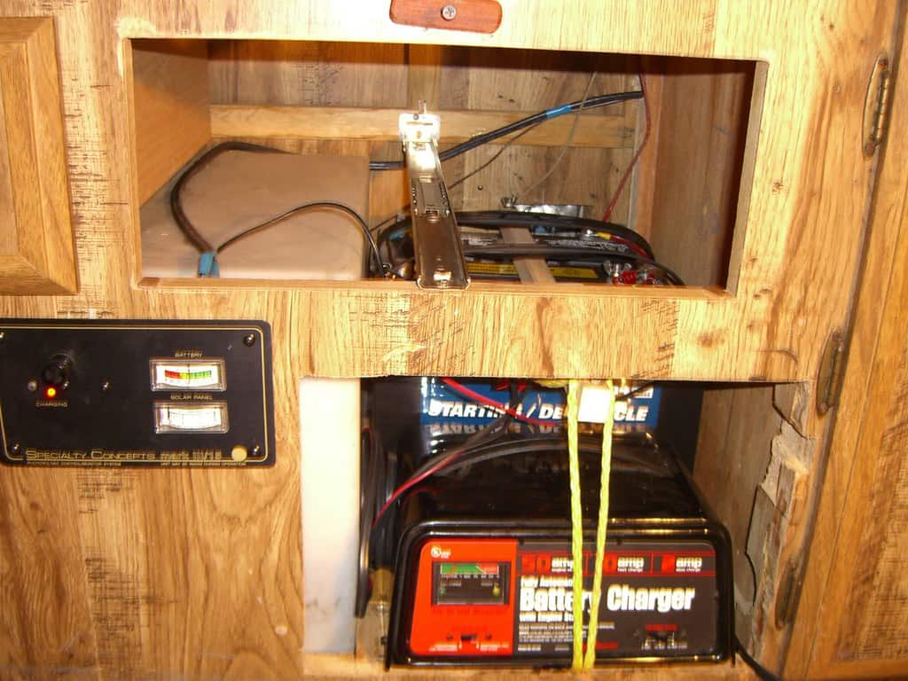 RV batteries image 33