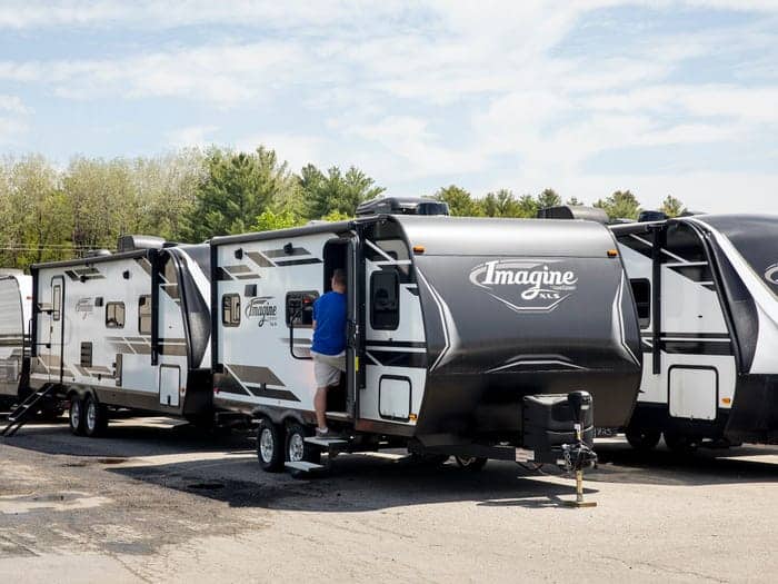How Much Does A Trailer Cost? Average Cost With Example Prices 2 Different Types Of Travel Trailers Along With Their Price
